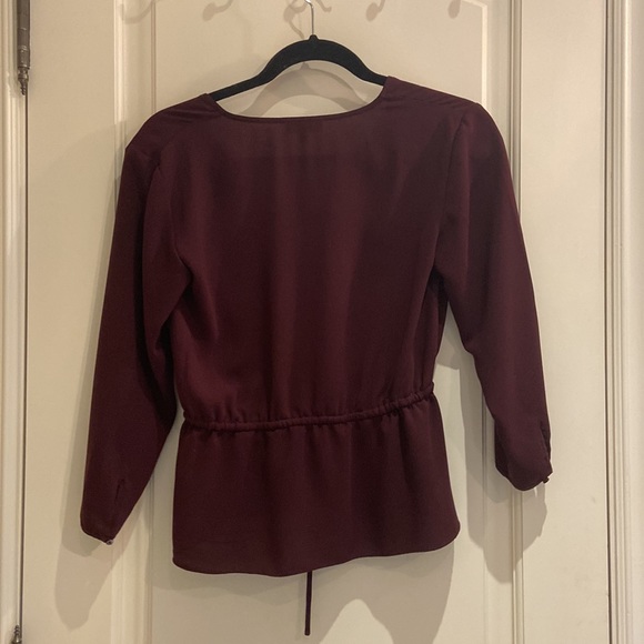 Burgundy Wilfred blouse with tie string - Picture 3 of 3